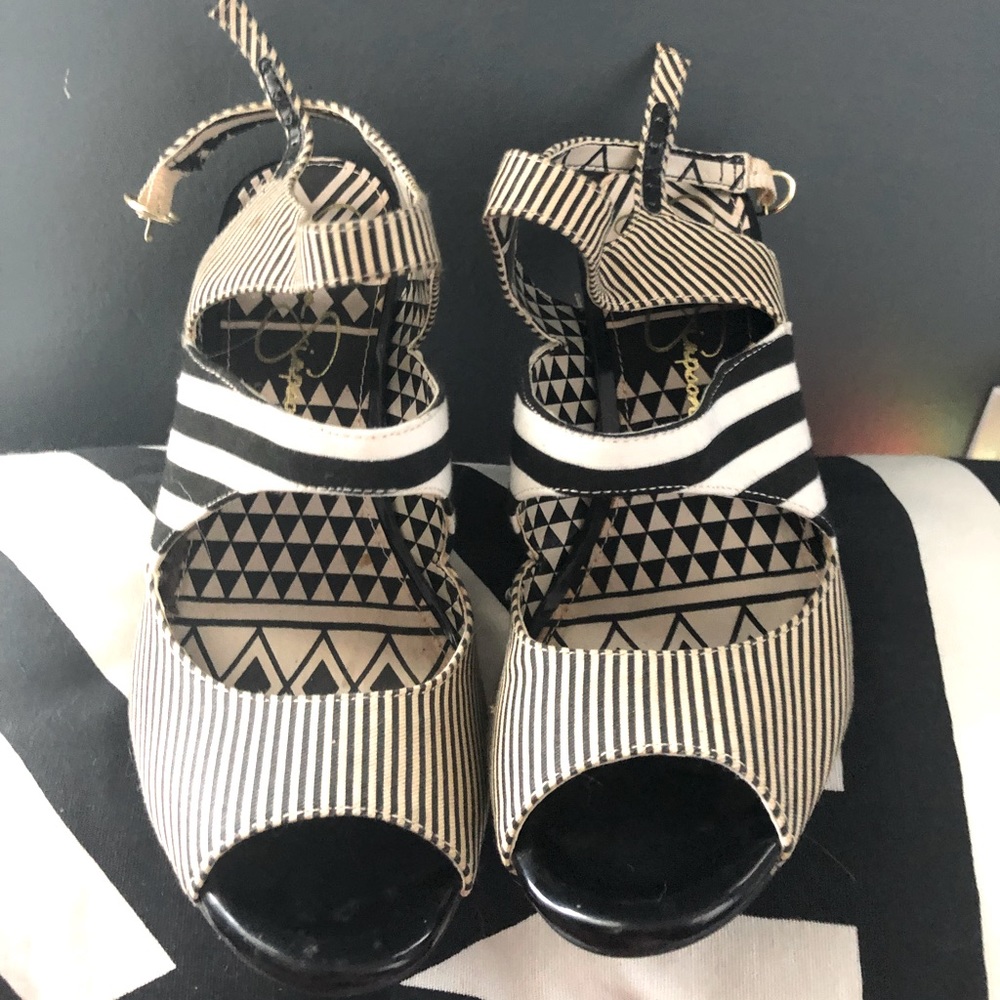 Jessica Simpson Women's Philomena Dress Heels